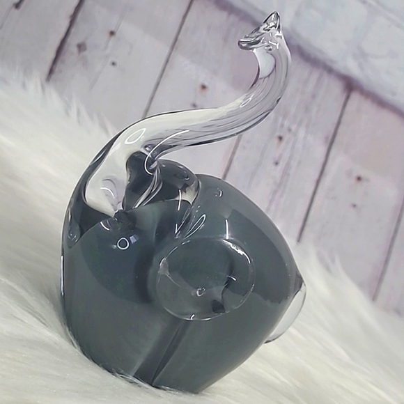 Y2K Unsigned Blown Glass Gray African Asian Elephant Paper Weight Trinket Decor - Picture 3 of 17